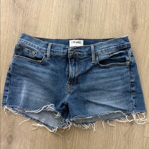 Frame Le Cut off denim shorts